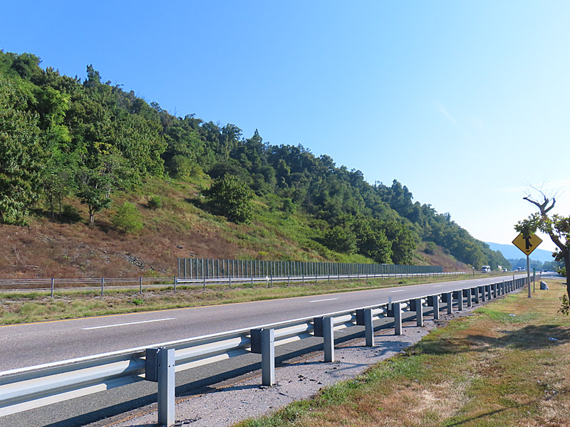 Interstate 64 in Virginia west of Richmond. - photo by Joe Alexander